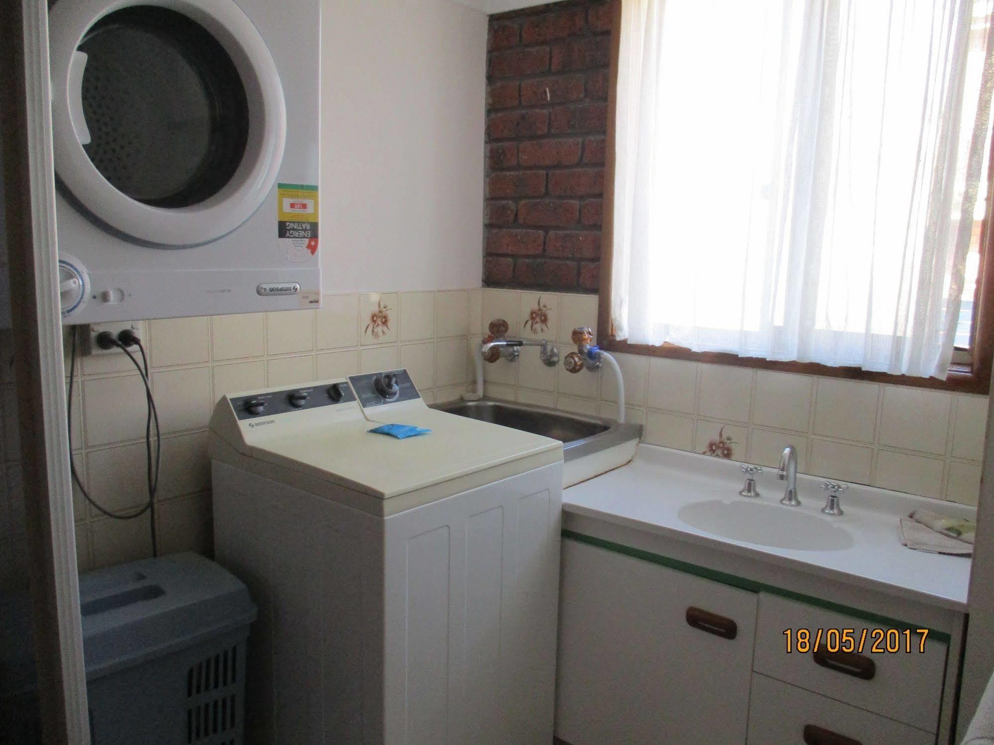 Harbour Lights Holiday Units Меримбула Екстериор снимка