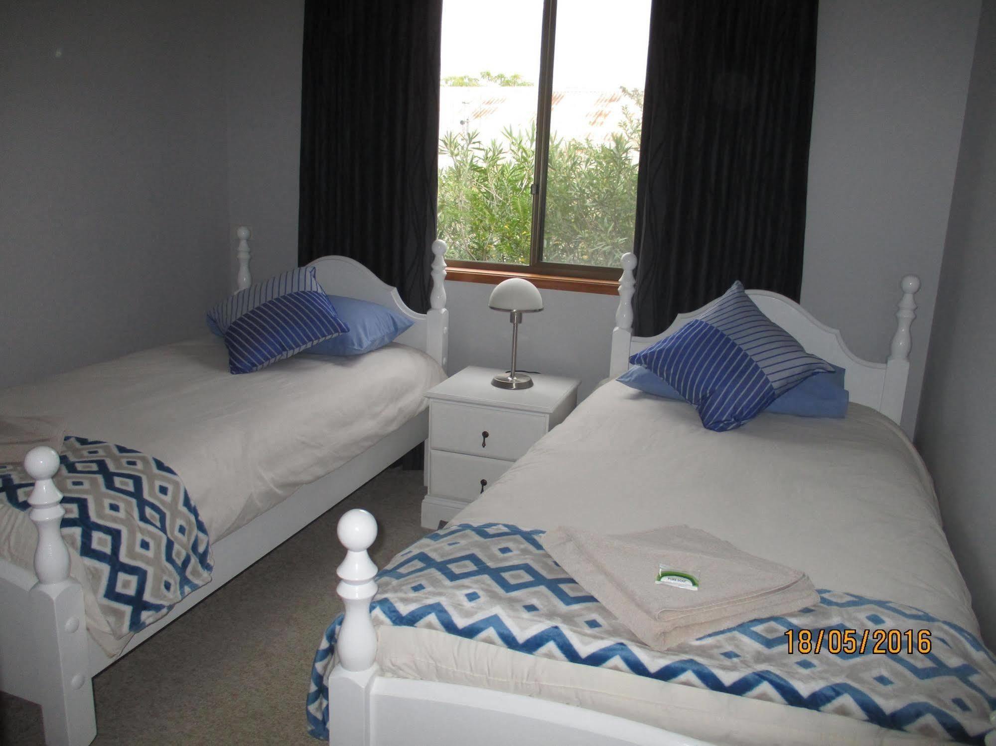 Harbour Lights Holiday Units Меримбула Екстериор снимка